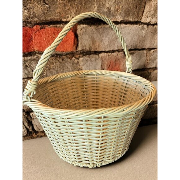 Handwoven Wicker Basket With Sturdy Handle For Storage & Decor - Picture 2 of 11